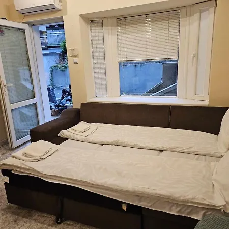 Bright And Cozy With Garage Near The Center Apartamento