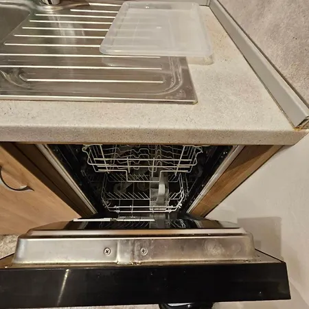 Bright And Cozy With Garage Near The Center Sofia