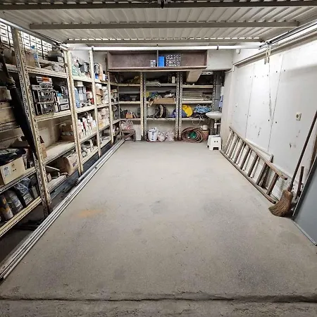 Bright And Cozy With Garage Near The Center *